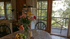 Nutley Cottage with river view Bermagui Linen provided